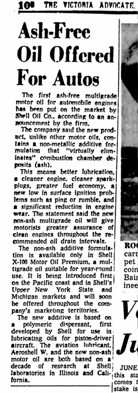 Реклама моторного масла Shell "Ash-Free Oil Offered For Autos" из газеты The Victoria Advocate.