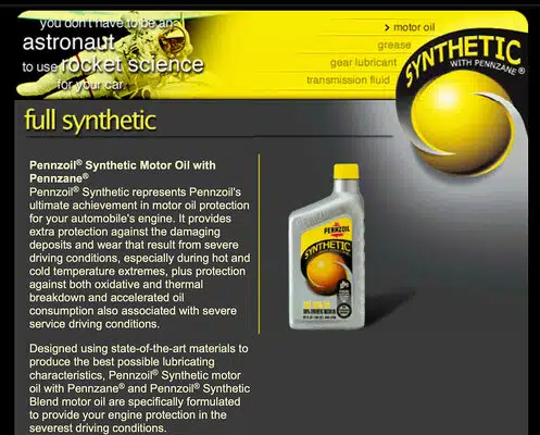 Реклама моторного масла Pennzoil Synthetic с изображением космонавта и информации о защите двигателя.