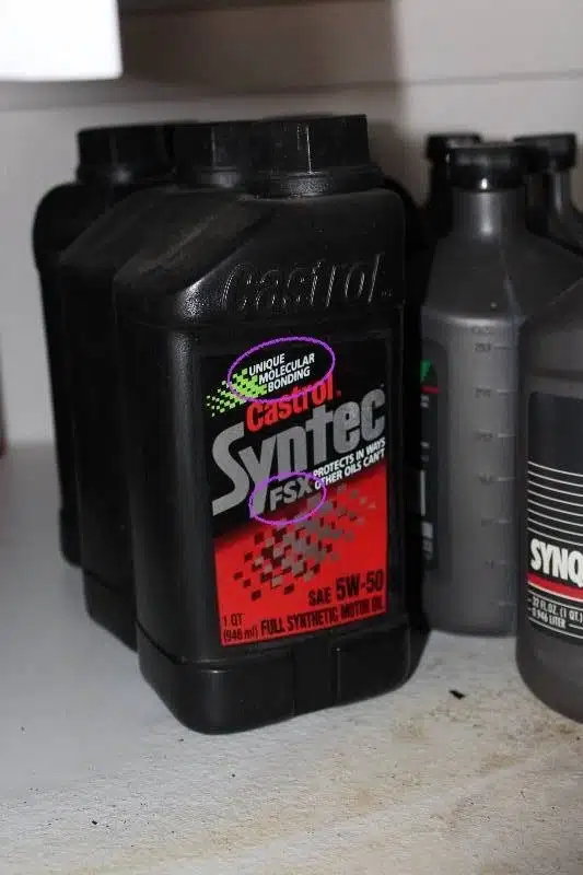 Технический арсенал Castrol Syntec FSX 5W 50 обеспечивает превосходные эксплуатационные свойства благодаря уникальным молекулярным связям.